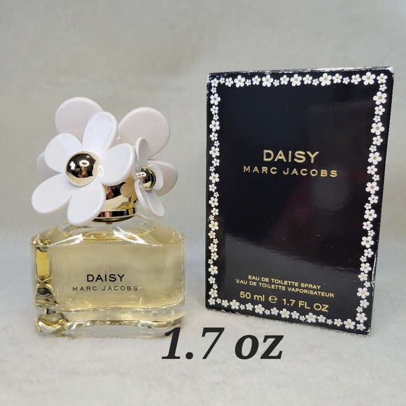 Marc Jacobs Other - ✨️SOLD✨️🌸🌸DAISY MARC JACOBS EDT 1.7 oz 🌸🌸